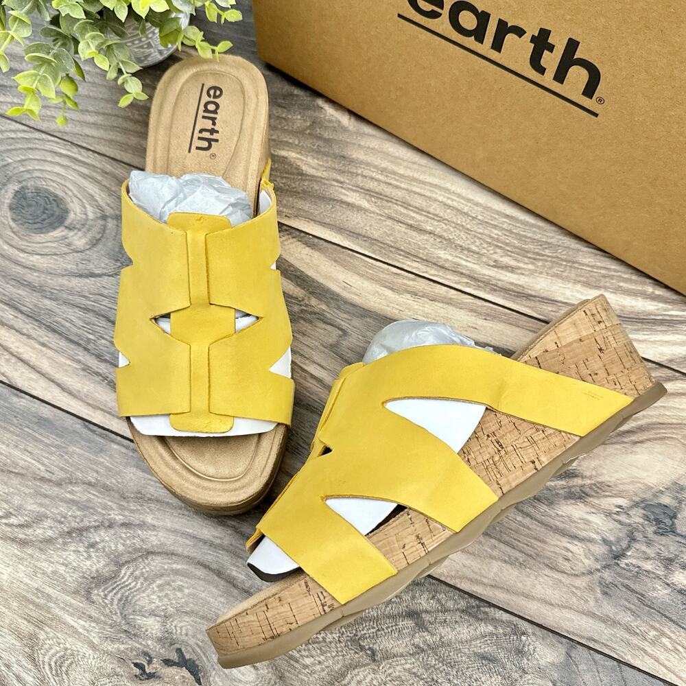 NIB Earth Willow 8.5M Yellow Leather Slip On Cork Platform Wedge Slide Sandal